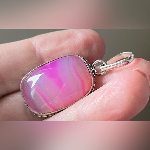 Pink silver tone pendant jewelry - Picture 10 of 14